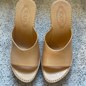 Tod’s vachetta slide sandals size 39, never worn